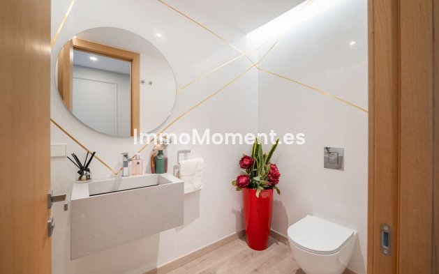 Resale - Apartment - Benahavís - La Quinta