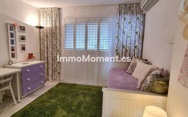 Resale - Apartment - Mijas - Calahonda