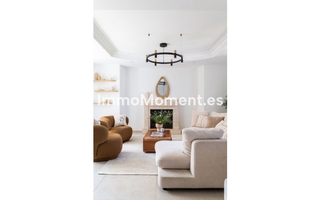 Resale - Detached villa - Inland  - Alhaurín de la Torre