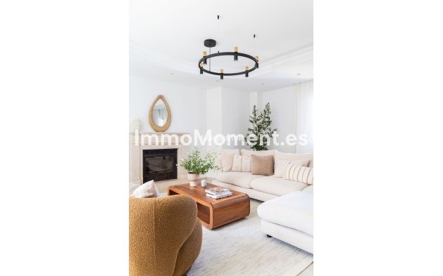 Resale - Detached villa - Inland  - Alhaurín de la Torre