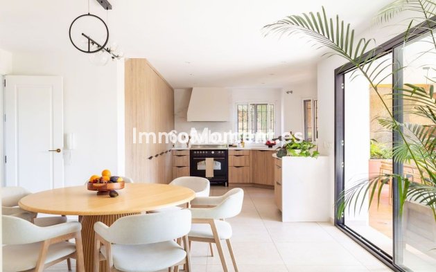 Resale - Detached villa - Inland  - Alhaurín de la Torre