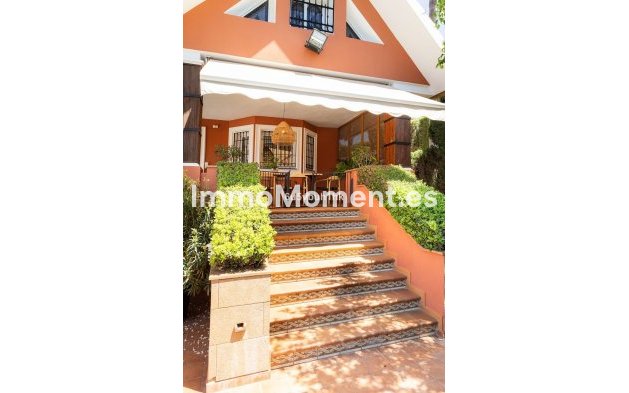 Resale - Detached villa - Inland  - Alhaurín de la Torre