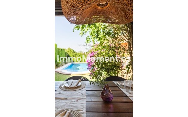 Resale - Detached villa - Inland  - Alhaurín de la Torre