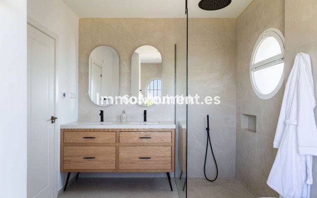 Resale - Detached villa - Inland  - Alhaurín de la Torre
