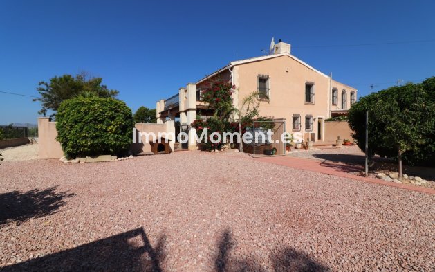 Wiederverkauf - Freistehende Villa - Albatera - Albatera Centro