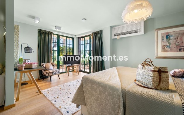 Resale - Detached villa - Benalmadena - Benalmadena Centro