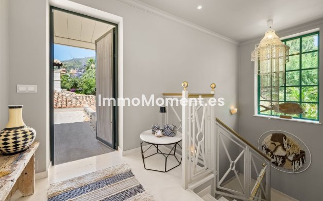 Resale - Detached villa - Benalmadena - Benalmadena Centro