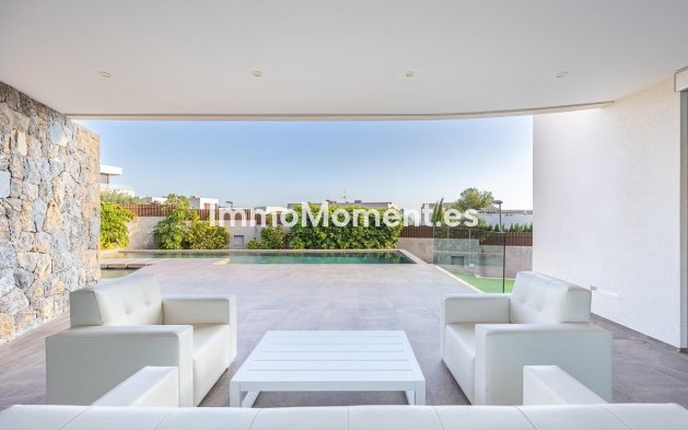 Reventa - Villa independiente - Finestrat