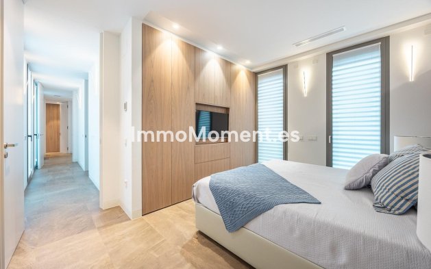 Reventa - Villa independiente - Finestrat