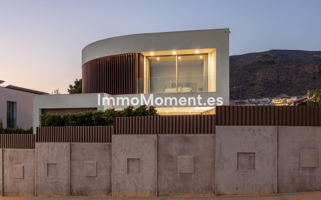 Reventa - Villa independiente - Finestrat
