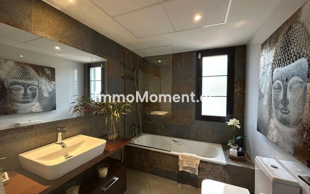 Resale - Detached villa - Finestrat
