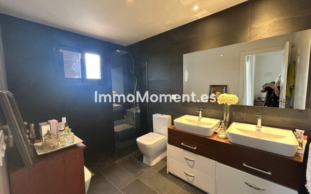 Resale - Detached villa - Finestrat