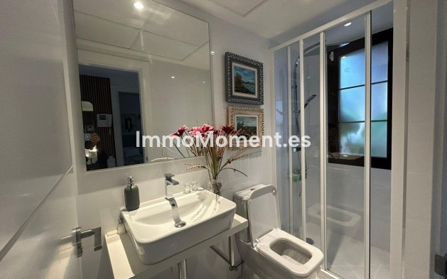 Resale - Detached villa - Finestrat