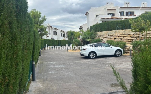 Resale - Detached villa - Finestrat