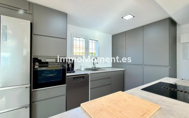 Bestaande woning - Vrijstaande villa - El Campello - Campello - El Campello Centro