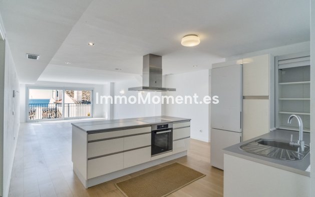 Resale - Apartment - Marbella - Puerto Banús