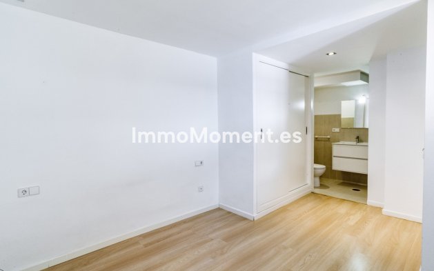 Resale - Apartment - Marbella - Puerto Banús