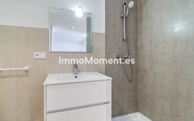 Resale - Apartment - Marbella - Puerto Banús