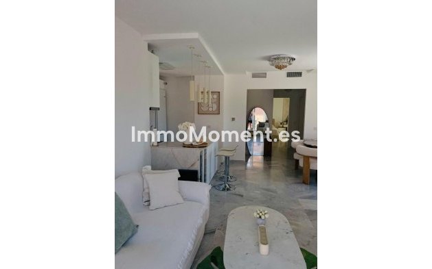 Resale - Apartment - Manilva - La Duquesa
