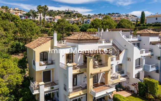 Resale - Apartment - Benahavís - Los Arqueros