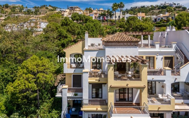 Resale - Apartment - Benahavís - Los Arqueros