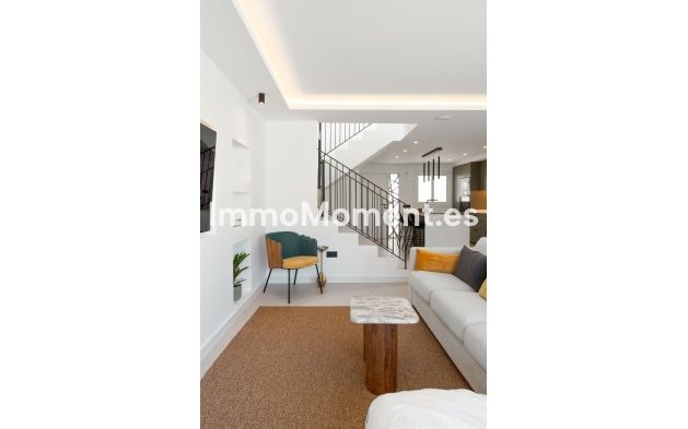 Resale - Townhouse - Marbella - Nueva Andalucía