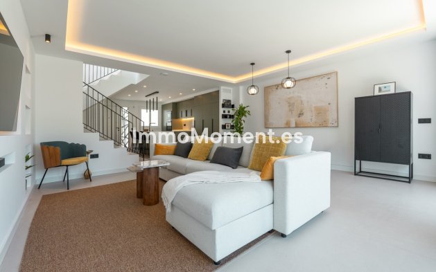 Resale - Townhouse - Marbella - Nueva Andalucía