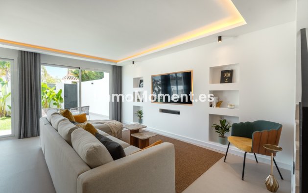 Resale - Townhouse - Marbella - Nueva Andalucía