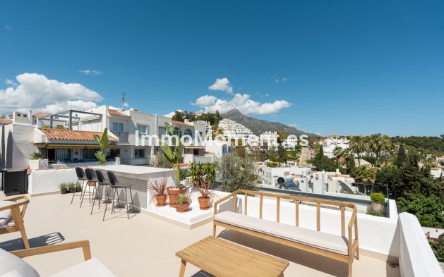 Resale - Townhouse - Marbella - Nueva Andalucía