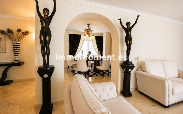 Resale - Apartment - Marbella - Guadalmina Alta