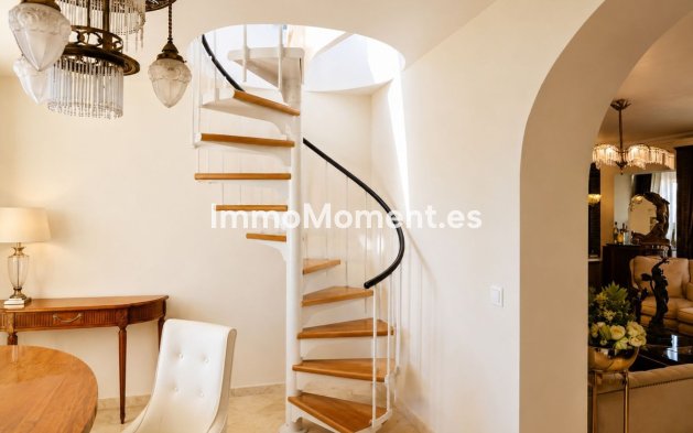 Resale - Apartment - Marbella - Guadalmina Alta