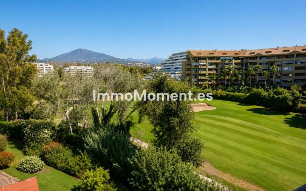 Resale - Apartment - Marbella - Guadalmina Alta