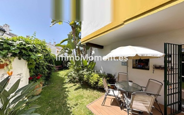 Wiederverkauf - Freistehende Villa - Estepona  - Atalaya