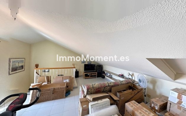 Wiederverkauf - Freistehende Villa - Estepona  - Atalaya