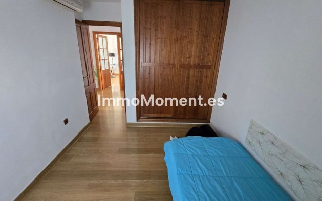 Wiederverkauf - Freistehende Villa -   Inländisch - Alhaurín de la Torre
