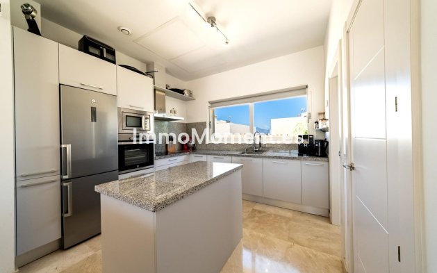 Resale - Detached villa - Inland  - Coín