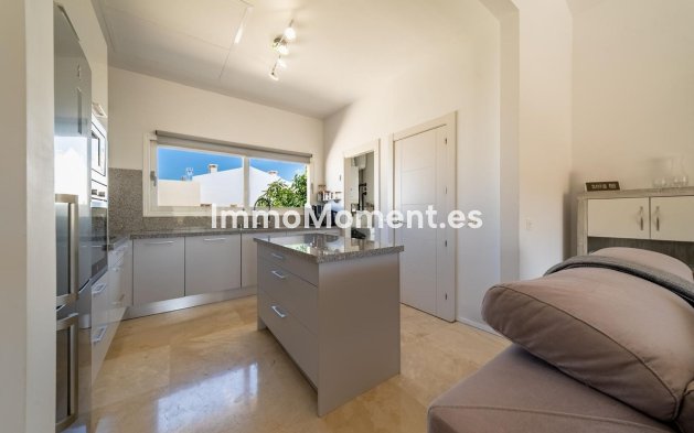 Resale - Detached villa - Inland  - Coín
