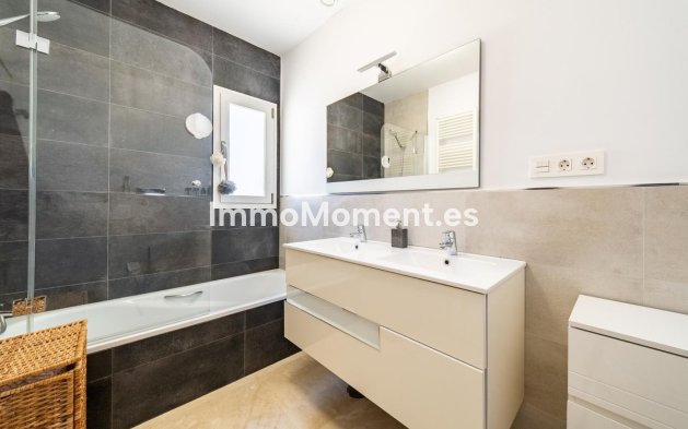 Resale - Detached villa - Inland  - Coín