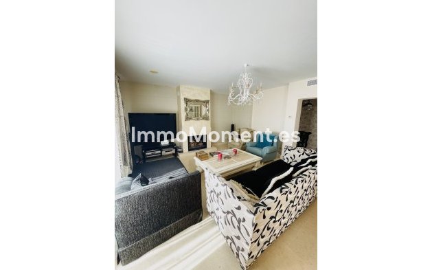 Resale - Apartment - Benahavís - Benahavís Centro