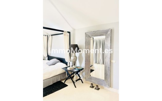 Resale - Apartment - Benahavís - Benahavís Centro