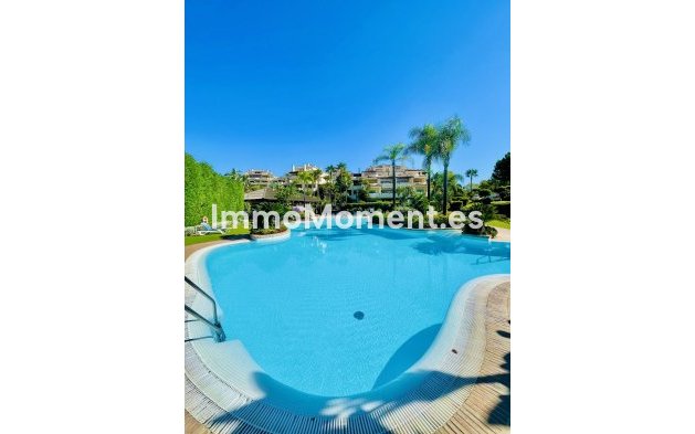 Resale - Apartment - Benahavís - Benahavís Centro