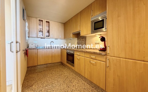Wiederverkauf - Wohnung - Estepona  - Estepona Centro