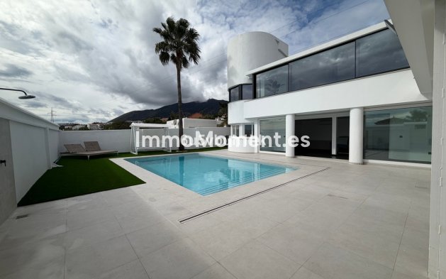 Wiederverkauf - Freistehende Villa - Benalmadena - Benalmadena Costa