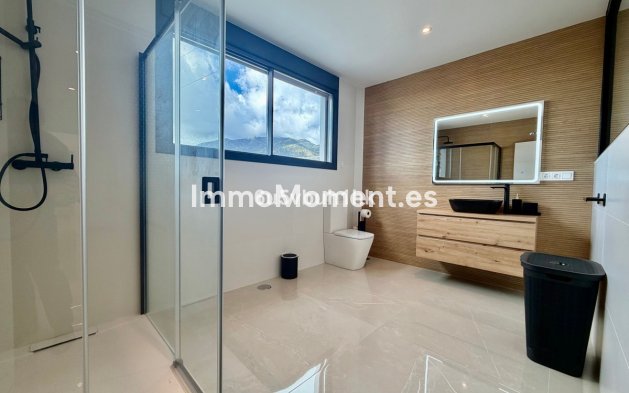 Wiederverkauf - Freistehende Villa - Benalmadena - Benalmadena Costa