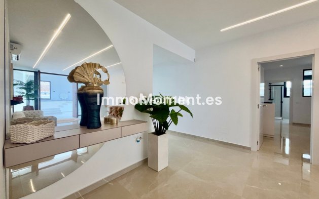 Wiederverkauf - Freistehende Villa - Benalmadena - Benalmadena Costa