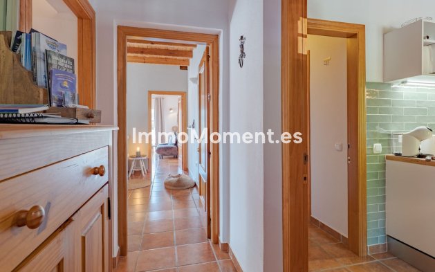 Wiederverkauf - Freistehende Villa -   Inländisch - Alhaurín el Grande Centro