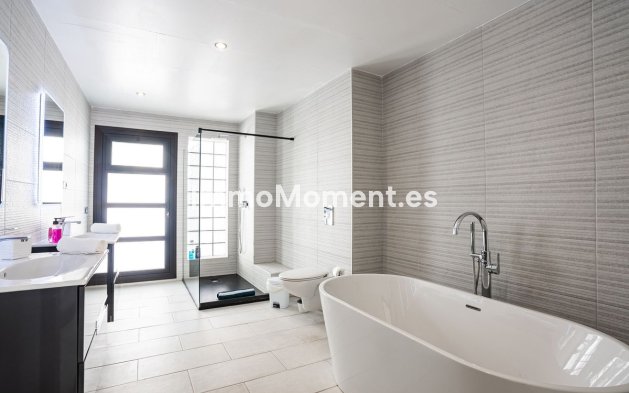 Revente - Villa individuelle - Intérieur                       - Istán