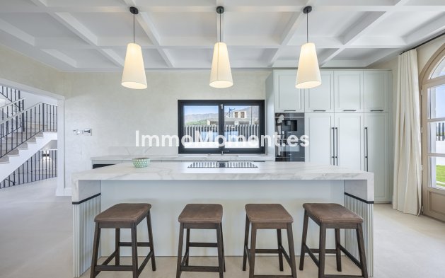 Bestaande woning - Vrijstaande villa - Estepona  - Estepona Centro
