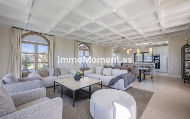 Bestaande woning - Vrijstaande villa - Estepona  - Estepona Centro