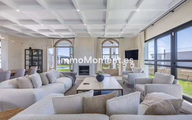 Bestaande woning - Vrijstaande villa - Estepona  - Estepona Centro